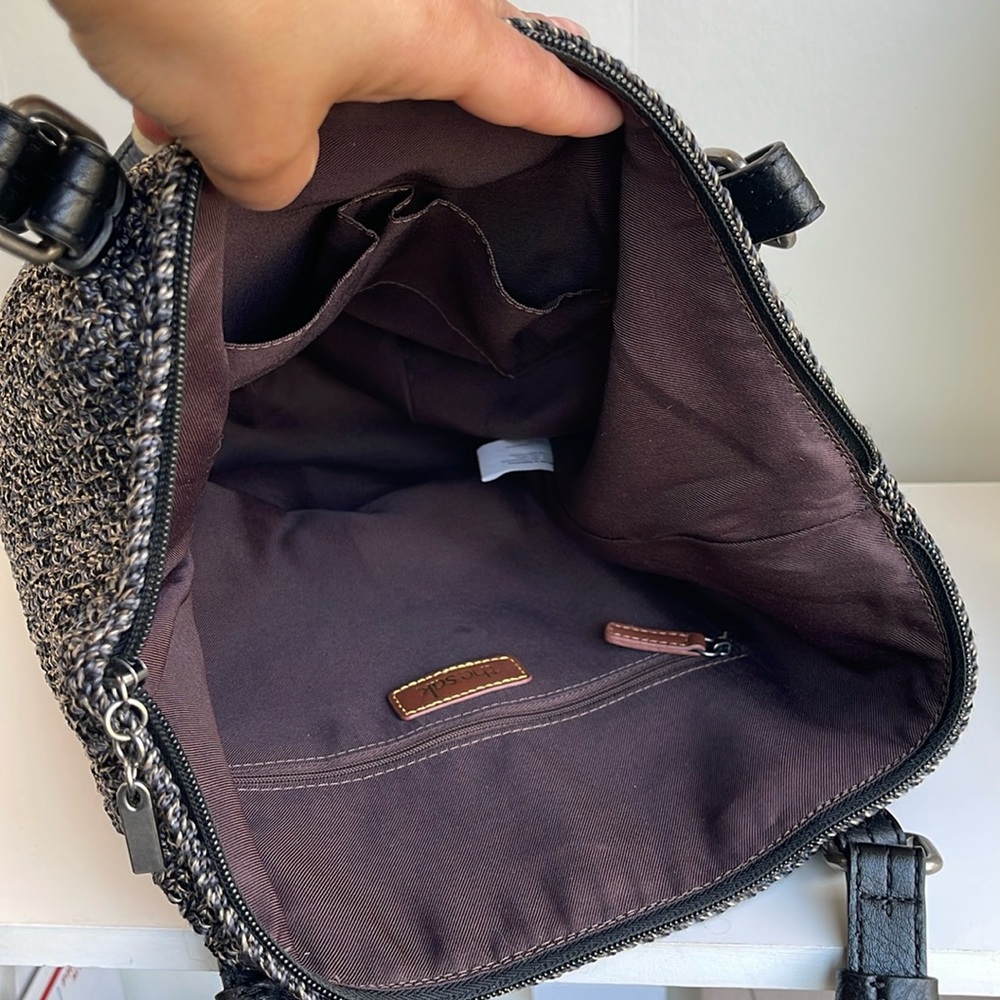 The Sak Shoulder Crossbody - Picture 9 of 16
